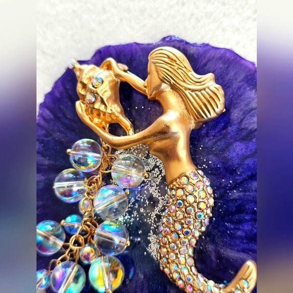 Vintage Kirk's Folly Oceana Gold Aurora Borealis Crystals Mermaid Brooch Dangle - Picture 10 of 15